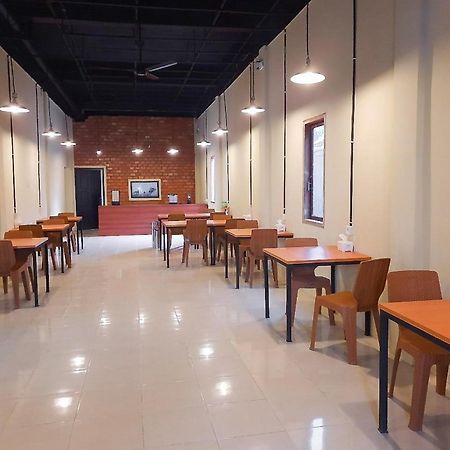 Reddoorz Syariah Near Transmart Jambi 2 Hotell Palmerah Exteriör bild